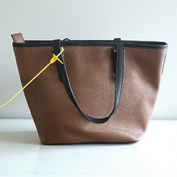 Michael Kors Black and Brown Tote - Picture 2 of 8